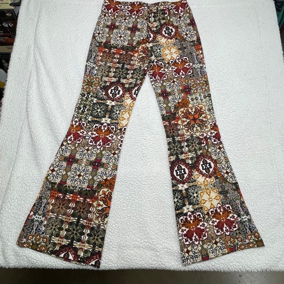NWT Women’s Large, New Directions Flared Multi-Colored Pants - Picture 2 of 13